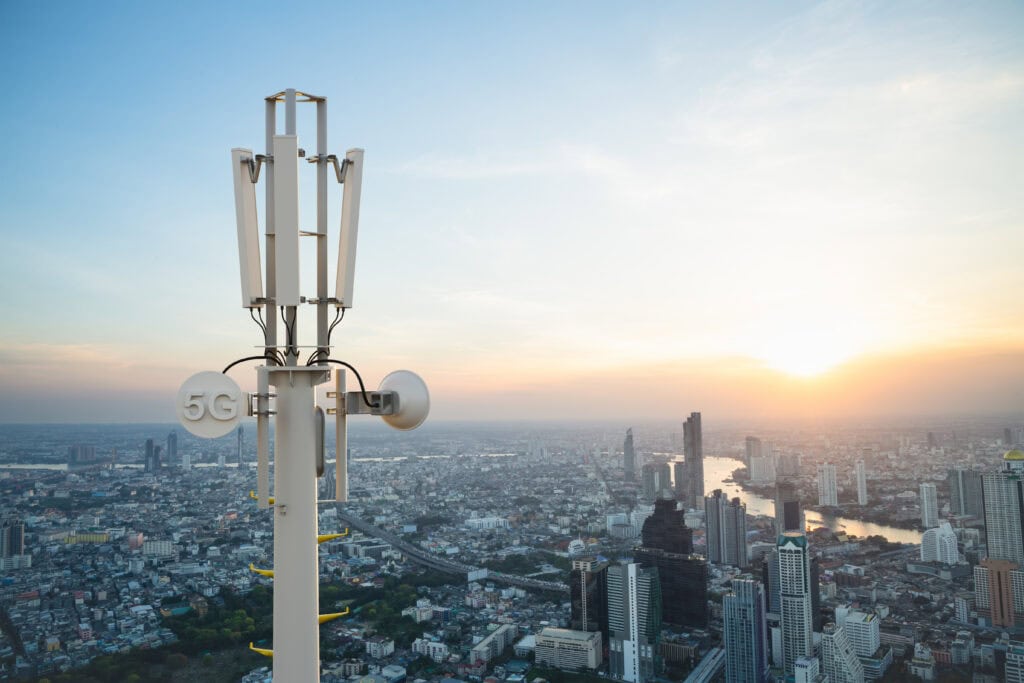 5G Thermal Management Strategies: Advanced Cooling for The Next Phase of Communications 5G Thermal Management Strategies: Advanced Cooling for The Next Phase of Communications